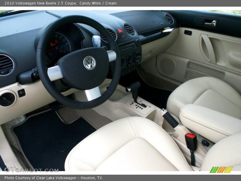 Candy White / Cream 2010 Volkswagen New Beetle 2.5 Coupe