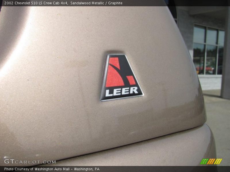 Sandalwood Metallic / Graphite 2002 Chevrolet S10 LS Crew Cab 4x4