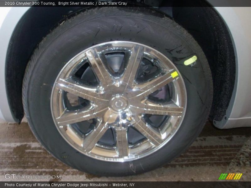 Bright Silver Metallic / Dark Slate Gray 2010 Chrysler 300 Touring