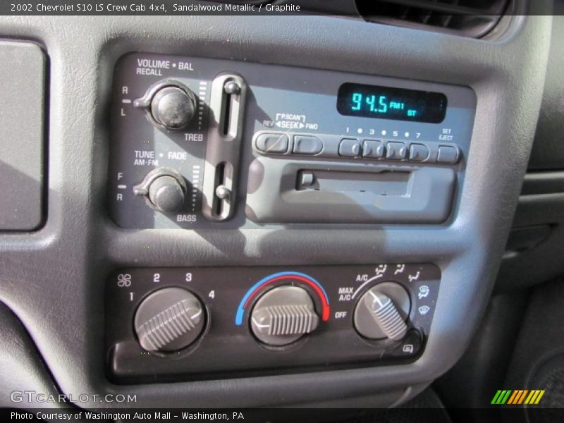 Sandalwood Metallic / Graphite 2002 Chevrolet S10 LS Crew Cab 4x4