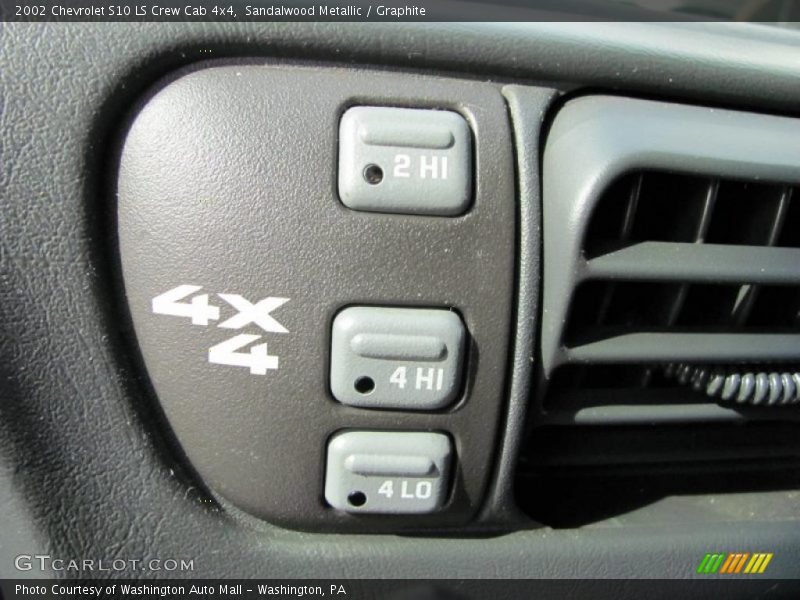 Sandalwood Metallic / Graphite 2002 Chevrolet S10 LS Crew Cab 4x4