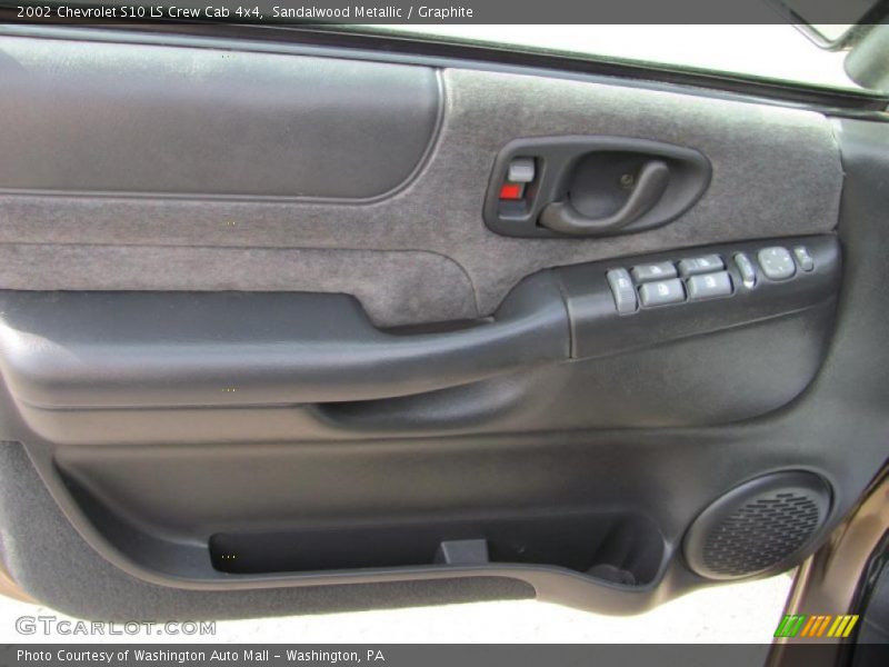 Sandalwood Metallic / Graphite 2002 Chevrolet S10 LS Crew Cab 4x4