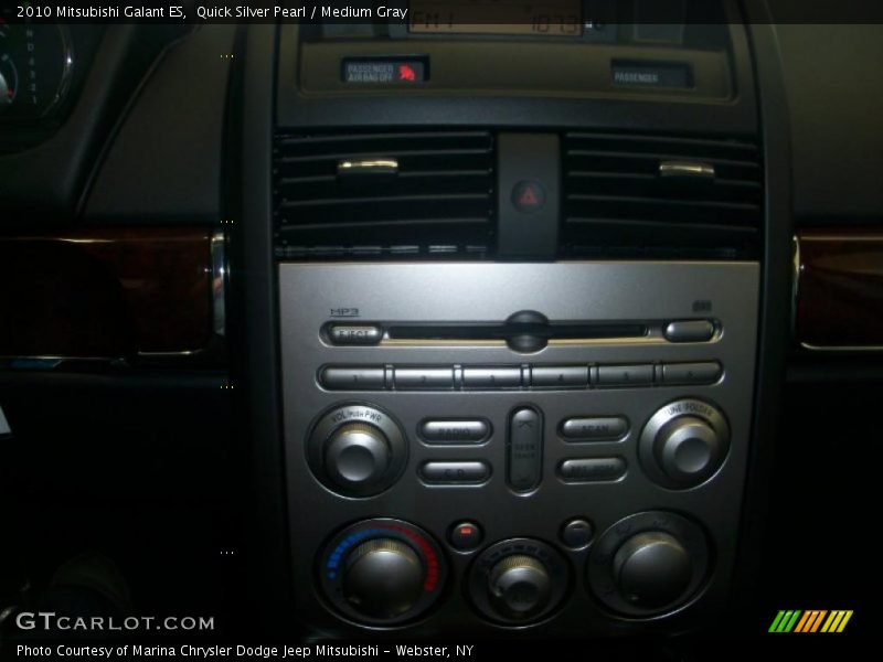 Quick Silver Pearl / Medium Gray 2010 Mitsubishi Galant ES