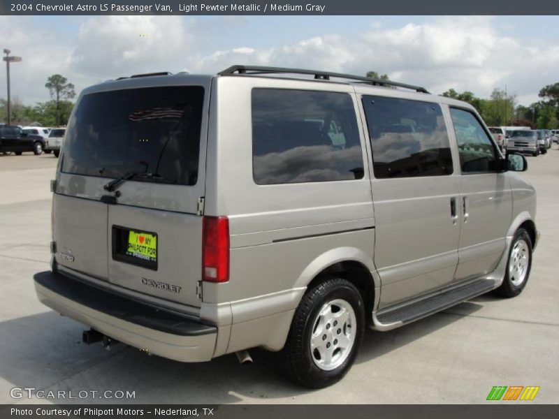 Light Pewter Metallic / Medium Gray 2004 Chevrolet Astro LS Passenger Van