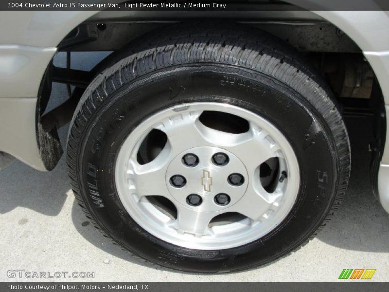  2004 Astro LS Passenger Van Wheel