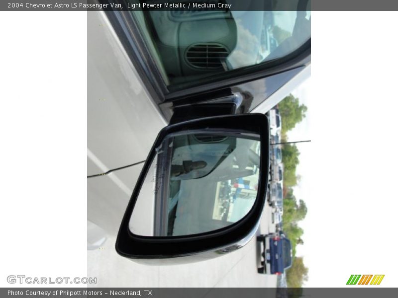 Light Pewter Metallic / Medium Gray 2004 Chevrolet Astro LS Passenger Van