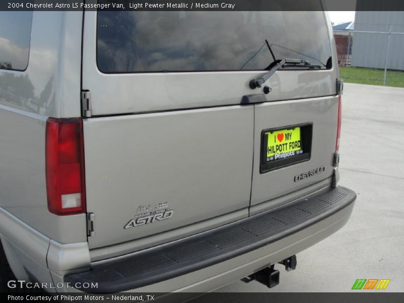 Light Pewter Metallic / Medium Gray 2004 Chevrolet Astro LS Passenger Van