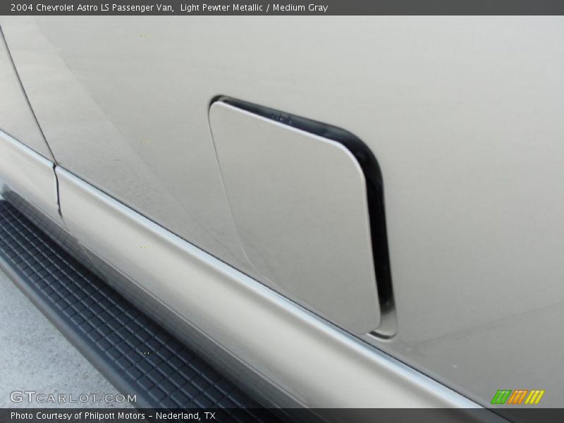 Light Pewter Metallic / Medium Gray 2004 Chevrolet Astro LS Passenger Van