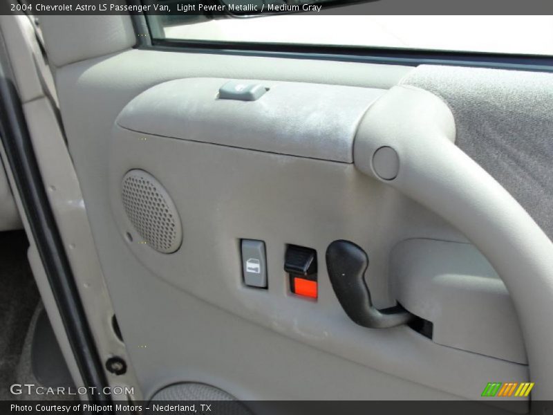 Light Pewter Metallic / Medium Gray 2004 Chevrolet Astro LS Passenger Van