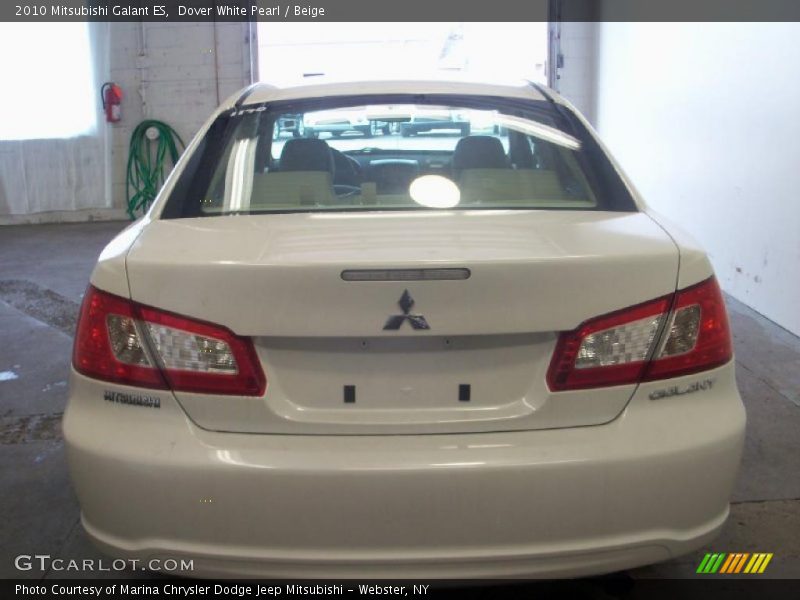 Dover White Pearl / Beige 2010 Mitsubishi Galant ES