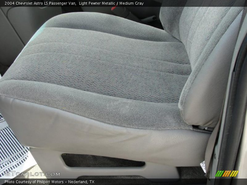 Light Pewter Metallic / Medium Gray 2004 Chevrolet Astro LS Passenger Van