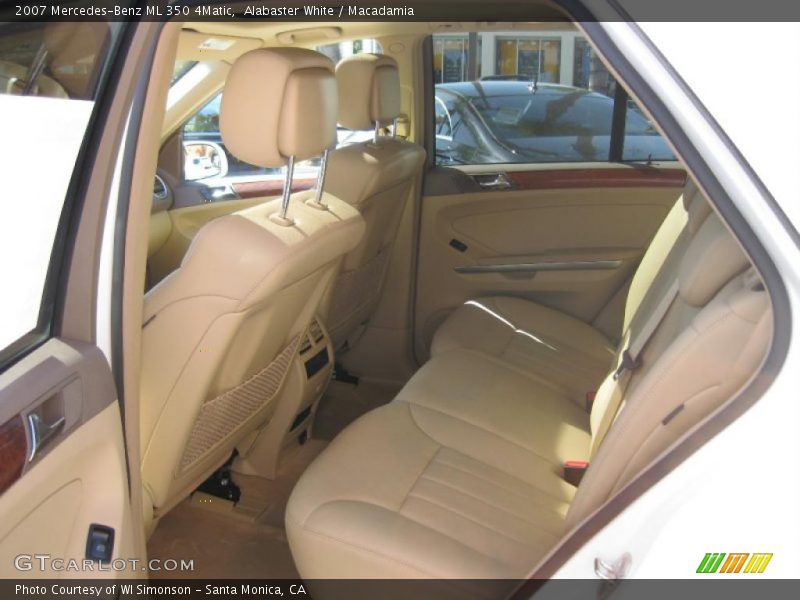 Alabaster White / Macadamia 2007 Mercedes-Benz ML 350 4Matic