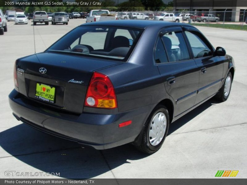 Stormy Gray / Gray 2005 Hyundai Accent GLS Sedan