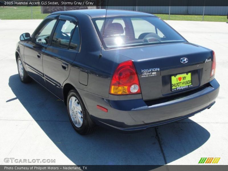 Stormy Gray / Gray 2005 Hyundai Accent GLS Sedan