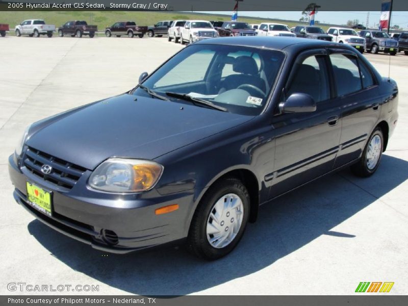 Stormy Gray / Gray 2005 Hyundai Accent GLS Sedan