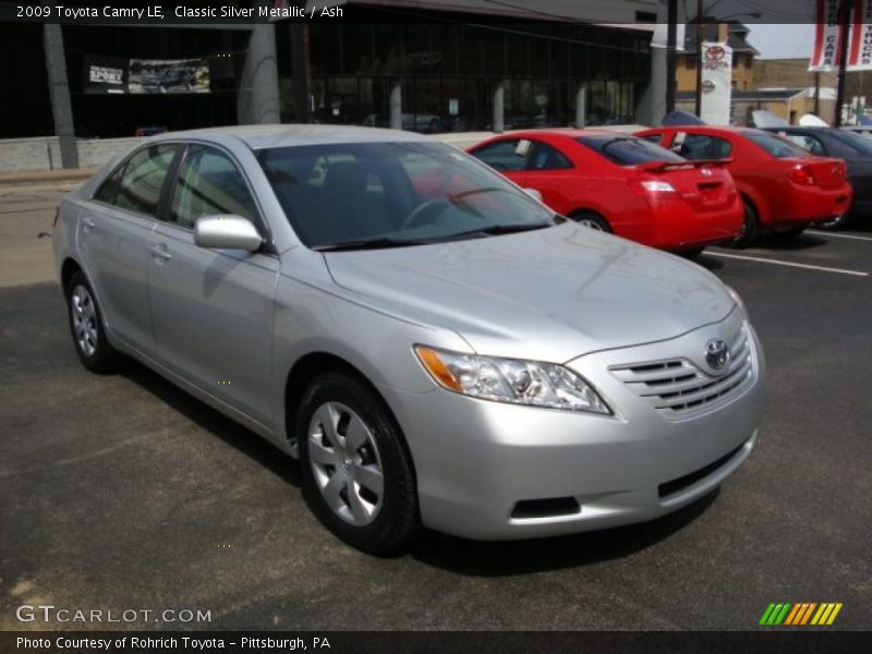 Classic Silver Metallic / Ash 2009 Toyota Camry LE