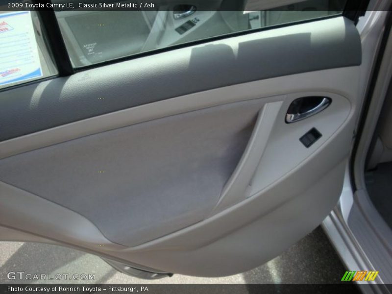 Classic Silver Metallic / Ash 2009 Toyota Camry LE