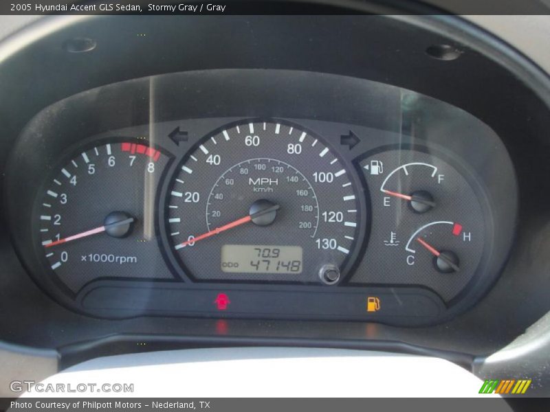 Stormy Gray / Gray 2005 Hyundai Accent GLS Sedan