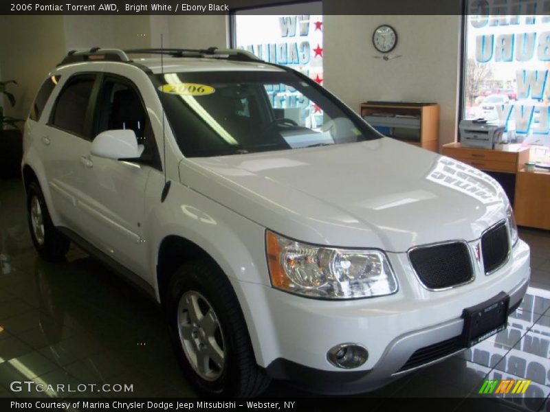 Bright White / Ebony Black 2006 Pontiac Torrent AWD