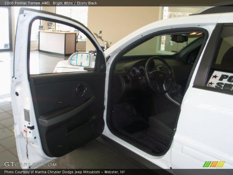 Bright White / Ebony Black 2006 Pontiac Torrent AWD