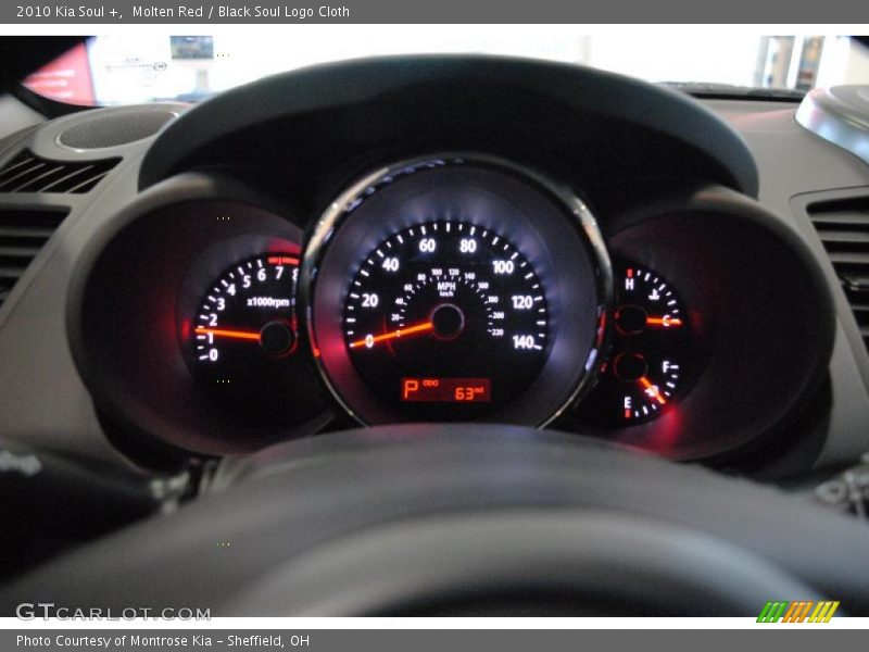 Molten Red / Black Soul Logo Cloth 2010 Kia Soul +