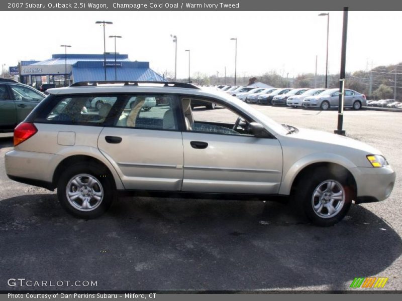 Champagne Gold Opal / Warm Ivory Tweed 2007 Subaru Outback 2.5i Wagon