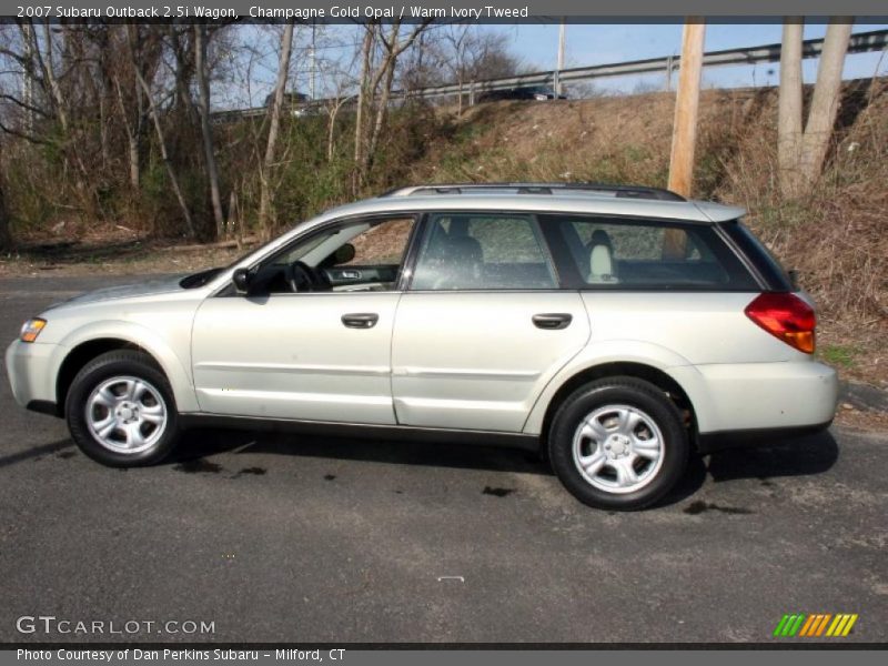 Champagne Gold Opal / Warm Ivory Tweed 2007 Subaru Outback 2.5i Wagon