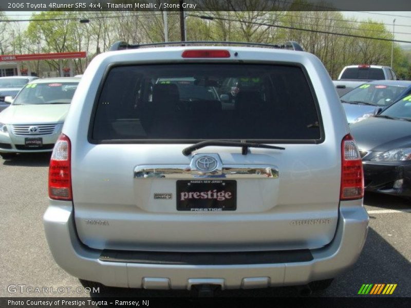 Titanium Metallic / Stone Gray 2006 Toyota 4Runner SR5 4x4