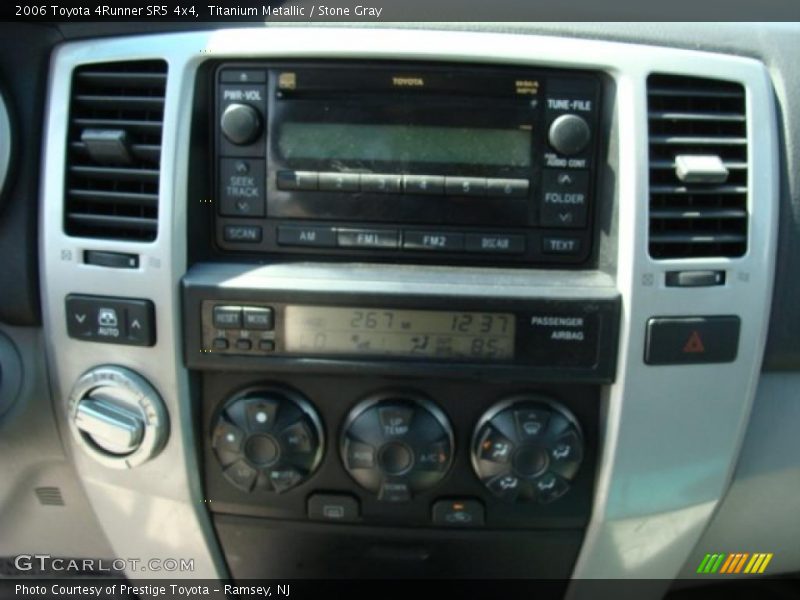 Titanium Metallic / Stone Gray 2006 Toyota 4Runner SR5 4x4