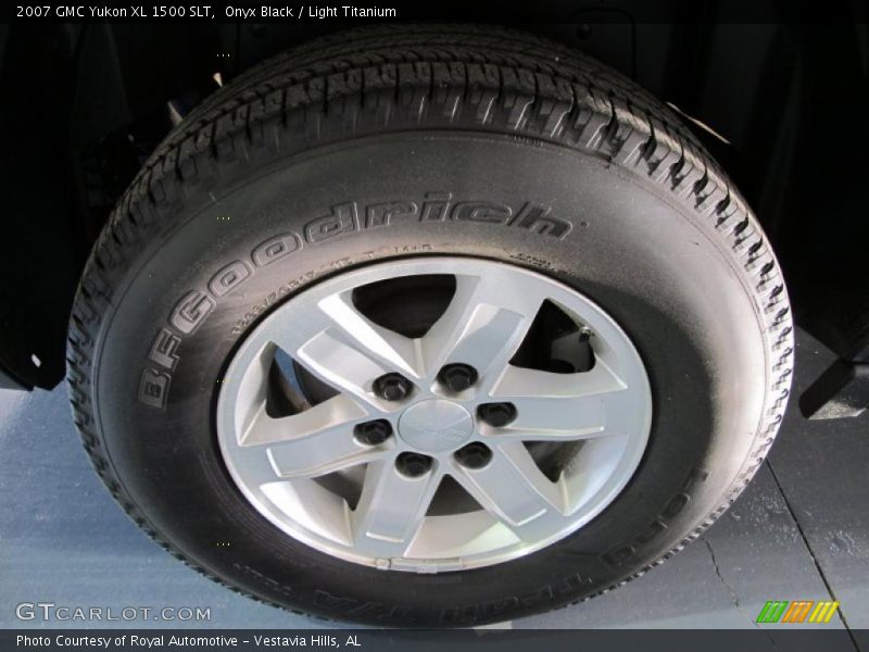 Onyx Black / Light Titanium 2007 GMC Yukon XL 1500 SLT