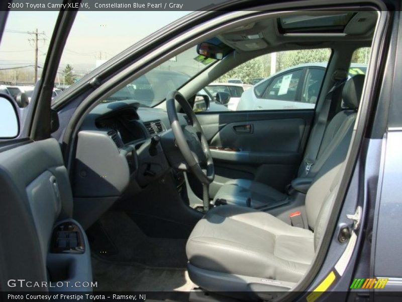 Constellation Blue Pearl / Gray 2000 Toyota Camry XLE V6