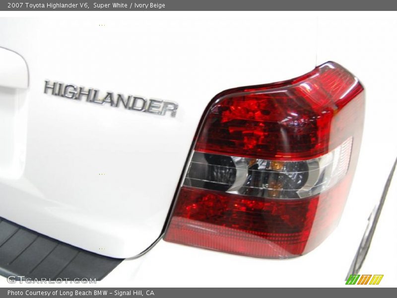 Super White / Ivory Beige 2007 Toyota Highlander V6