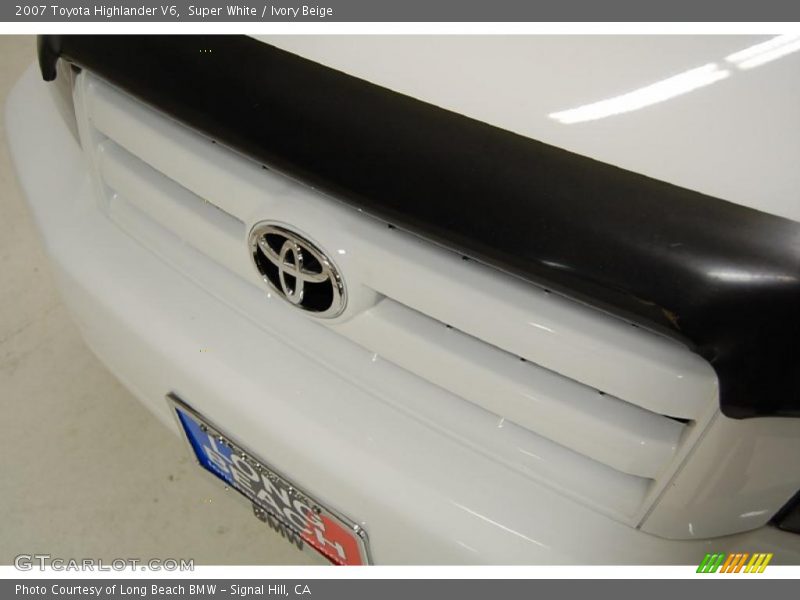 Super White / Ivory Beige 2007 Toyota Highlander V6