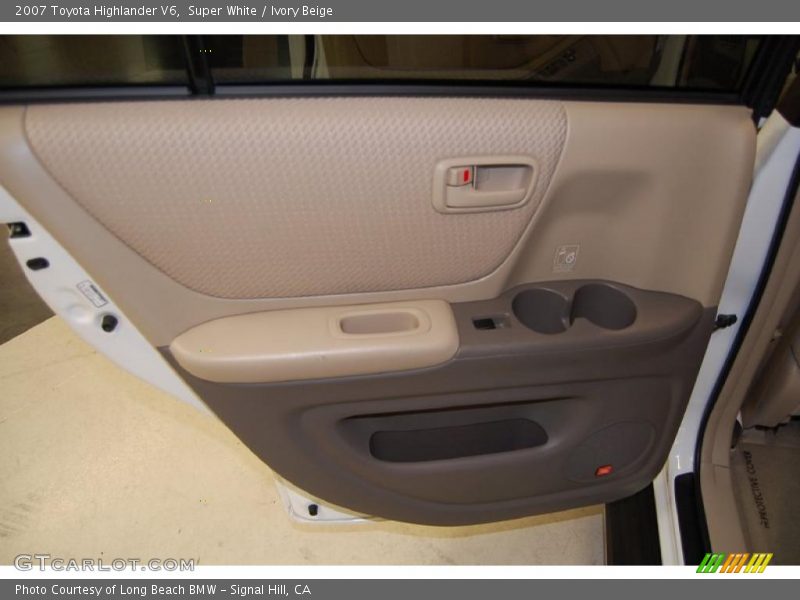 Super White / Ivory Beige 2007 Toyota Highlander V6