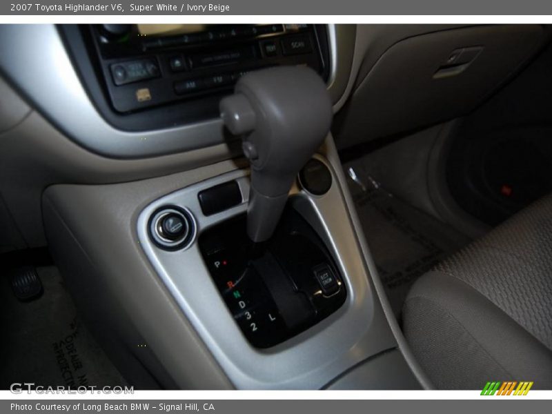 Super White / Ivory Beige 2007 Toyota Highlander V6