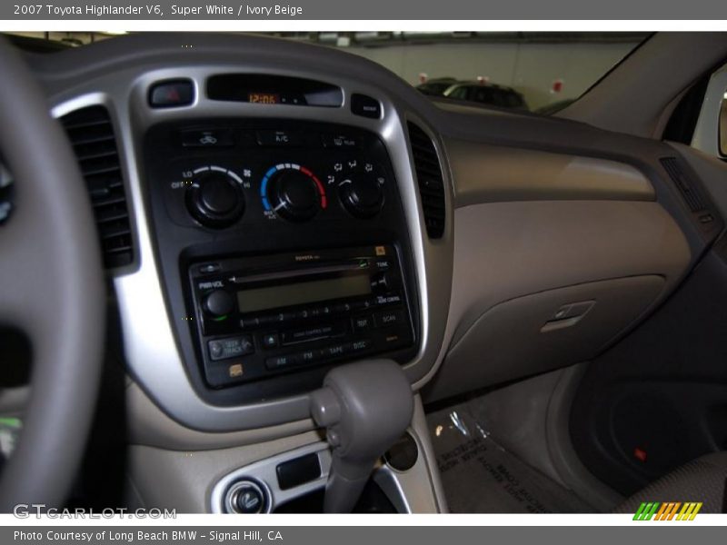 Super White / Ivory Beige 2007 Toyota Highlander V6