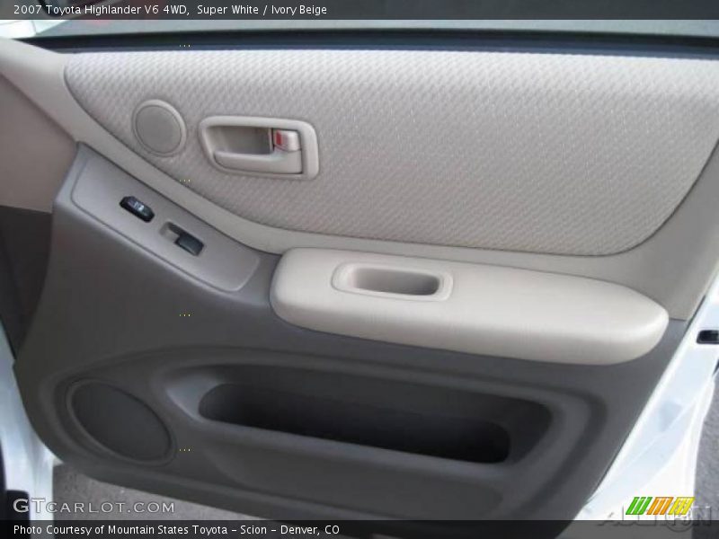Super White / Ivory Beige 2007 Toyota Highlander V6 4WD