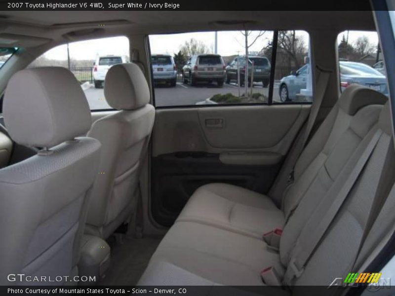 Super White / Ivory Beige 2007 Toyota Highlander V6 4WD