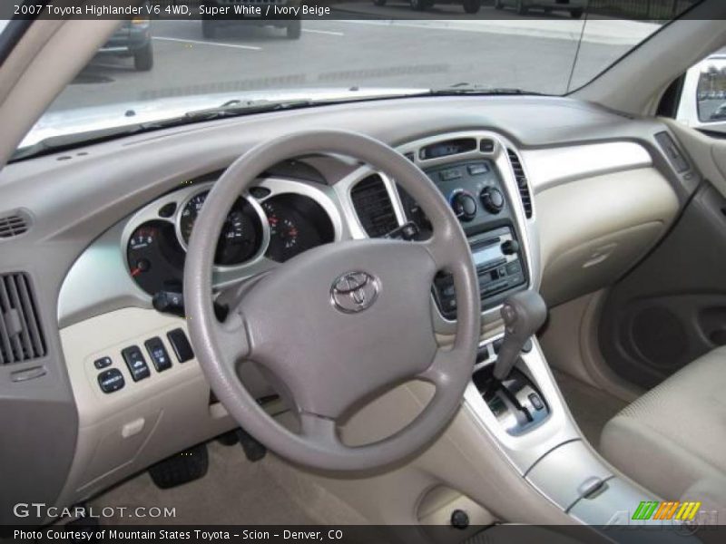 Super White / Ivory Beige 2007 Toyota Highlander V6 4WD
