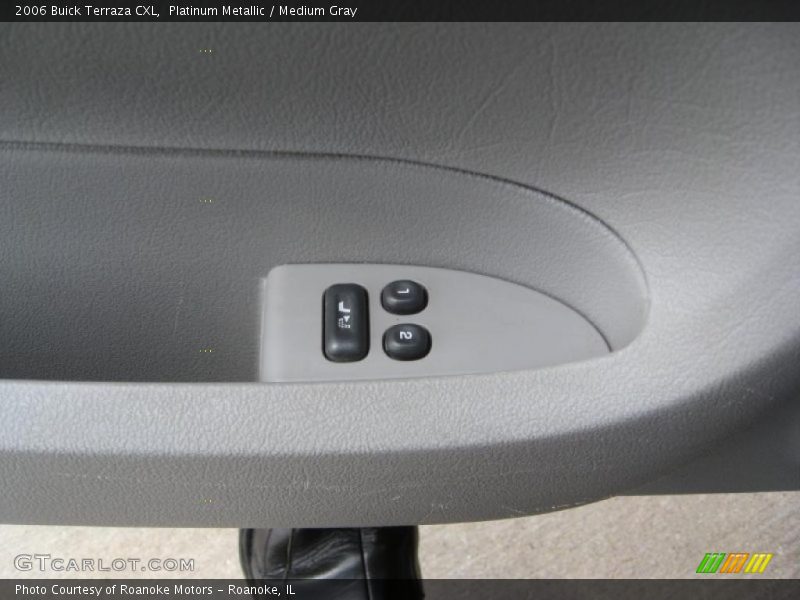 Platinum Metallic / Medium Gray 2006 Buick Terraza CXL