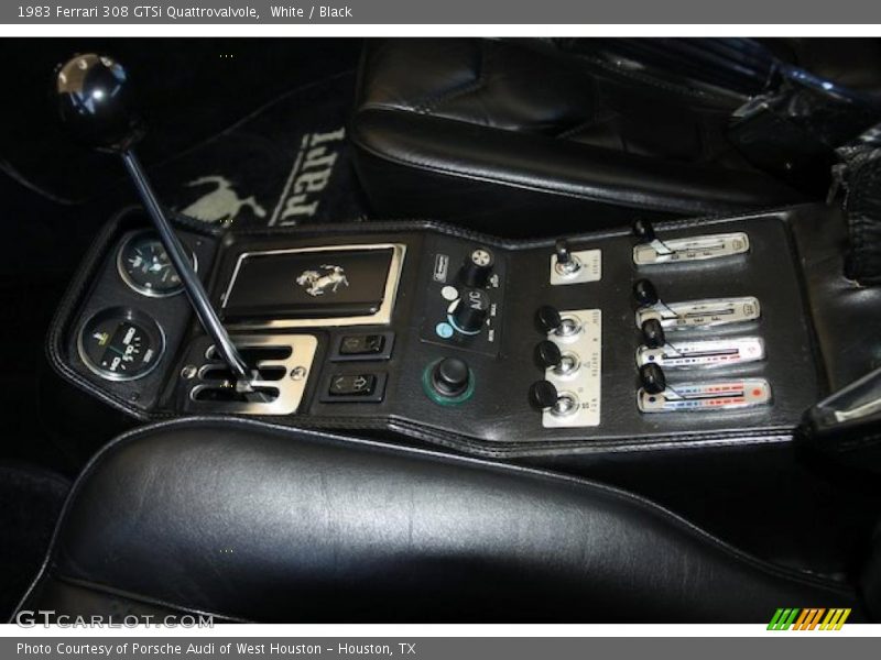 Controls of 1983 308 GTSi Quattrovalvole