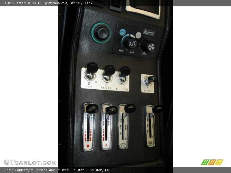 Controls of 1983 308 GTSi Quattrovalvole