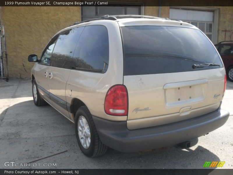 Champagne Beige Pearl / Camel 1999 Plymouth Voyager SE