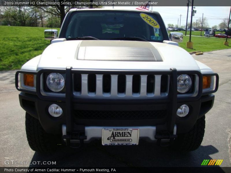 Championship Ultra Silver Metallic / Ebony/Pewter 2009 Hummer H3 Championship Series
