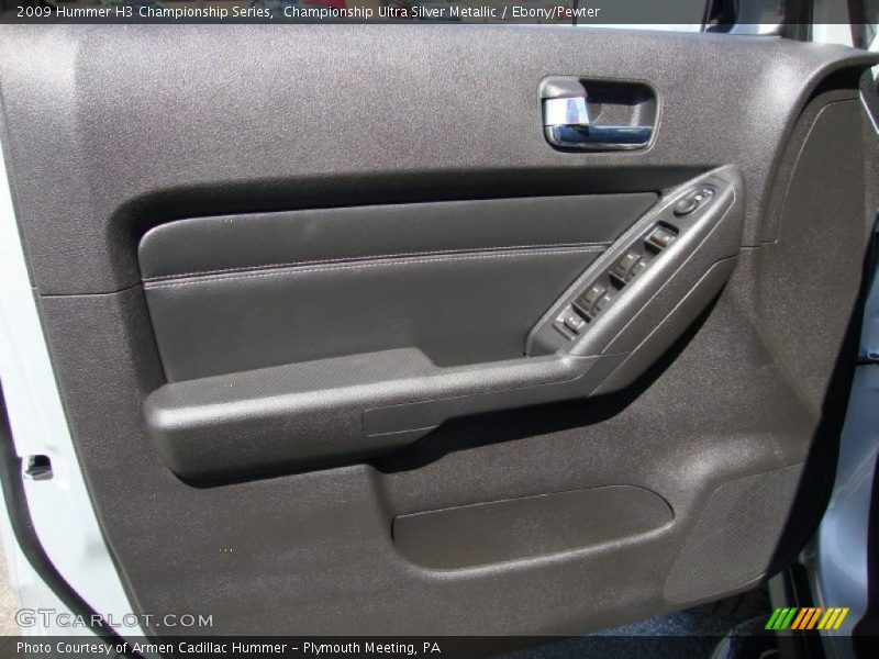 Championship Ultra Silver Metallic / Ebony/Pewter 2009 Hummer H3 Championship Series