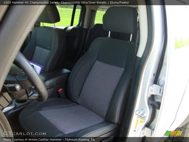 Championship Ultra Silver Metallic / Ebony/Pewter 2009 Hummer H3 Championship Series