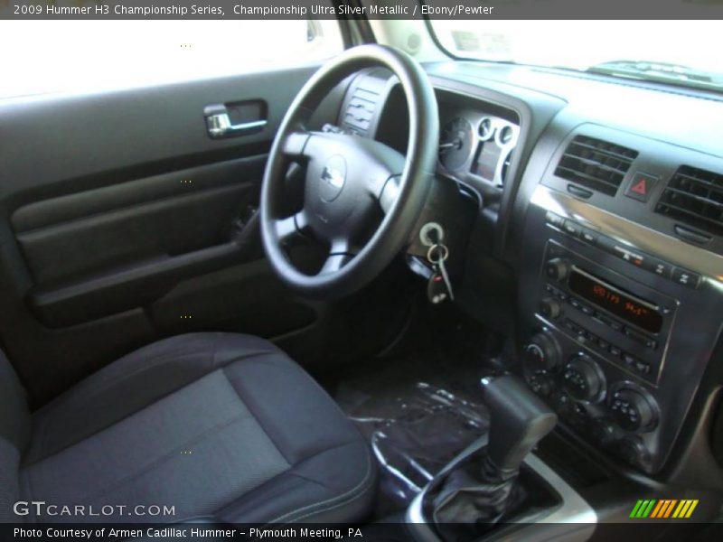 Championship Ultra Silver Metallic / Ebony/Pewter 2009 Hummer H3 Championship Series