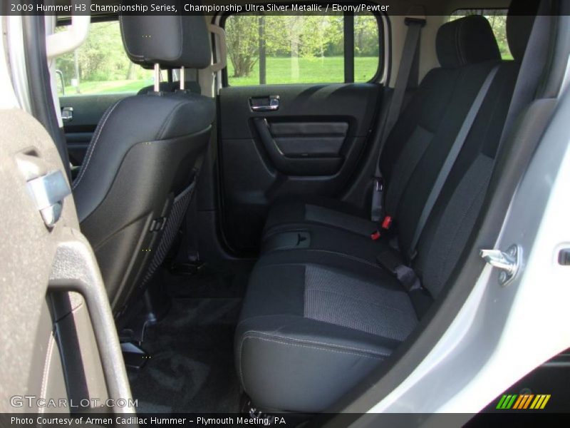 Championship Ultra Silver Metallic / Ebony/Pewter 2009 Hummer H3 Championship Series