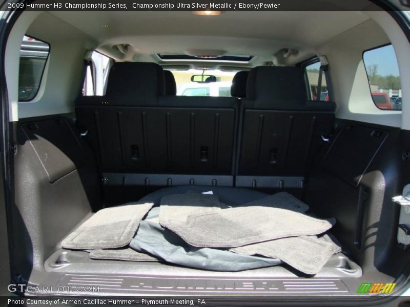Championship Ultra Silver Metallic / Ebony/Pewter 2009 Hummer H3 Championship Series