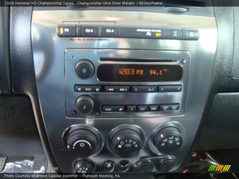 Championship Ultra Silver Metallic / Ebony/Pewter 2009 Hummer H3 Championship Series